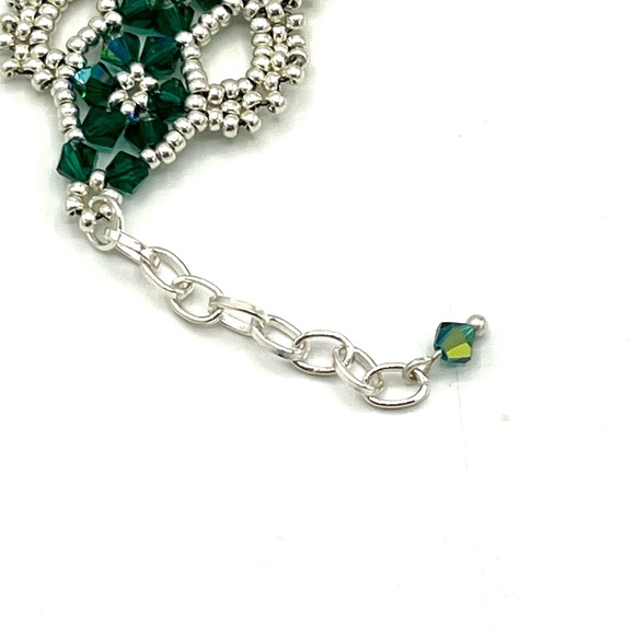 HAND CRAFTED Silver Beaded Lace and Green Crystal Bracelet - Picture 6 of 7